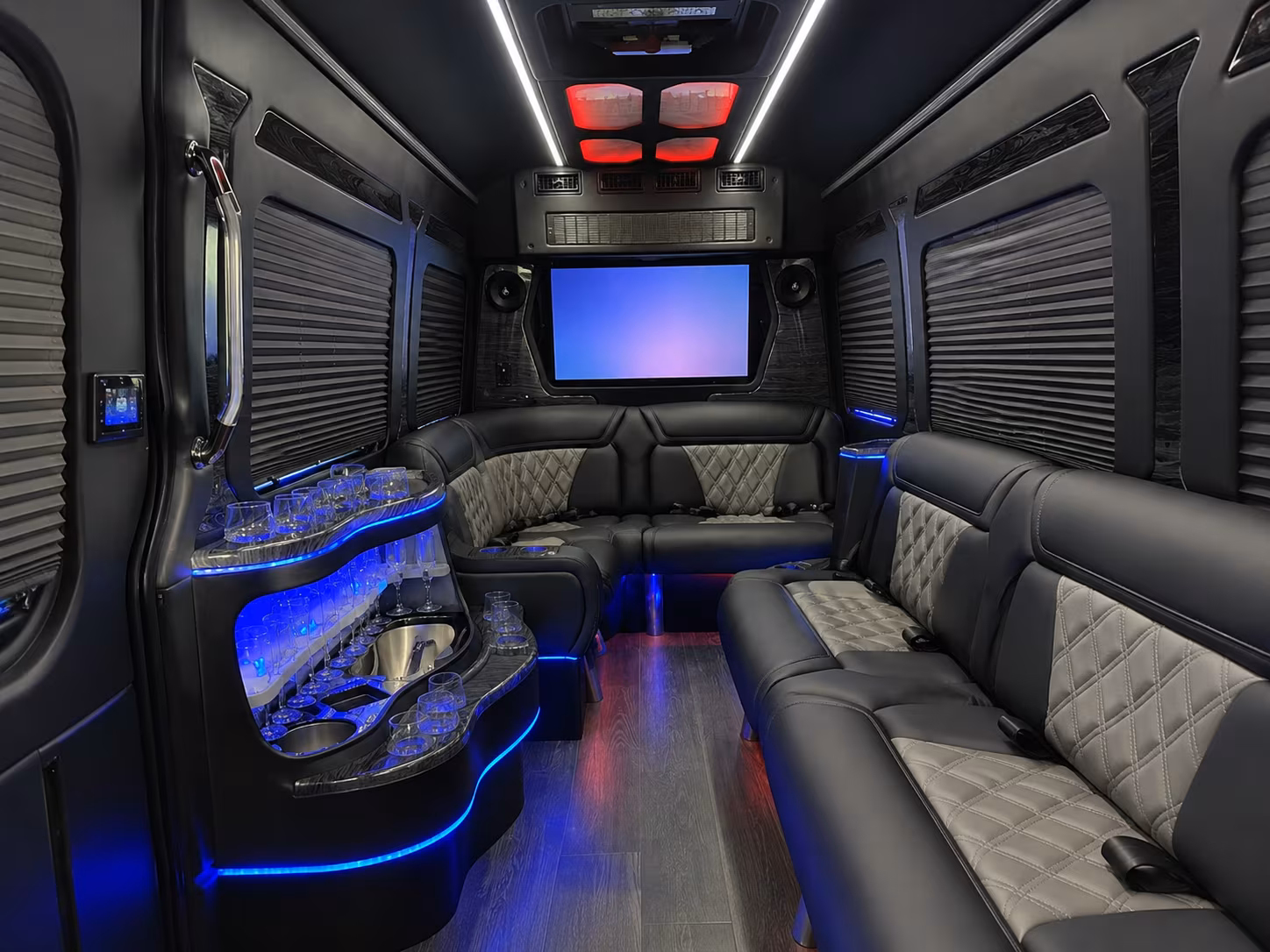busrentalkissimmee com makes employee shuttle service easy for kissimmee businesses