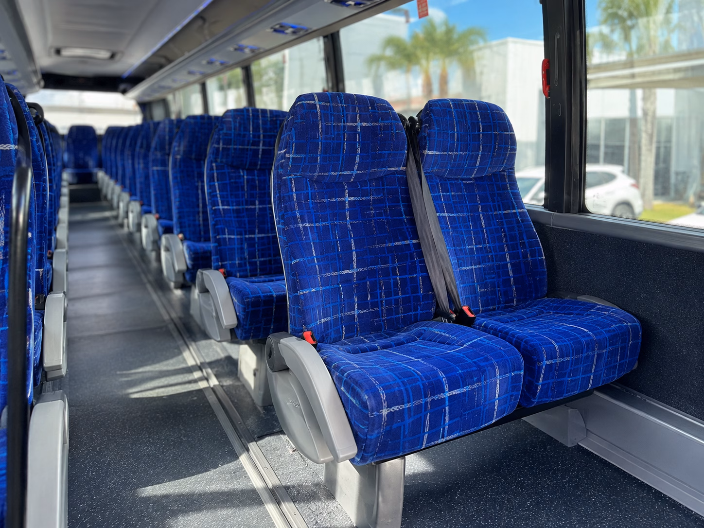 how the type of bus changes the price in kissimmee florida