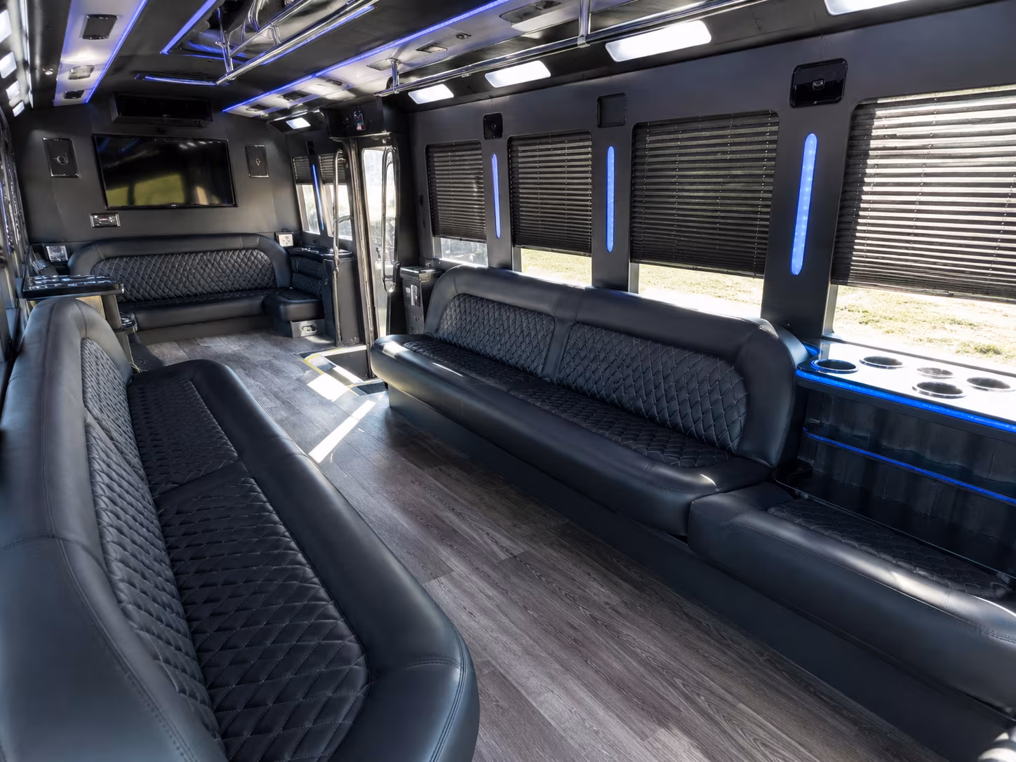 kissimmee prom party buses with the amenities your group actually wants